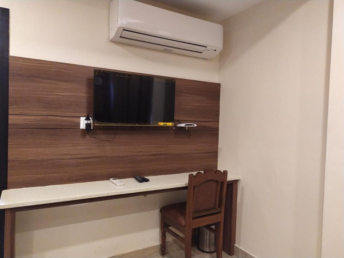 Hotel White Boutique Pondicherry Ngoại thất bức ảnh
