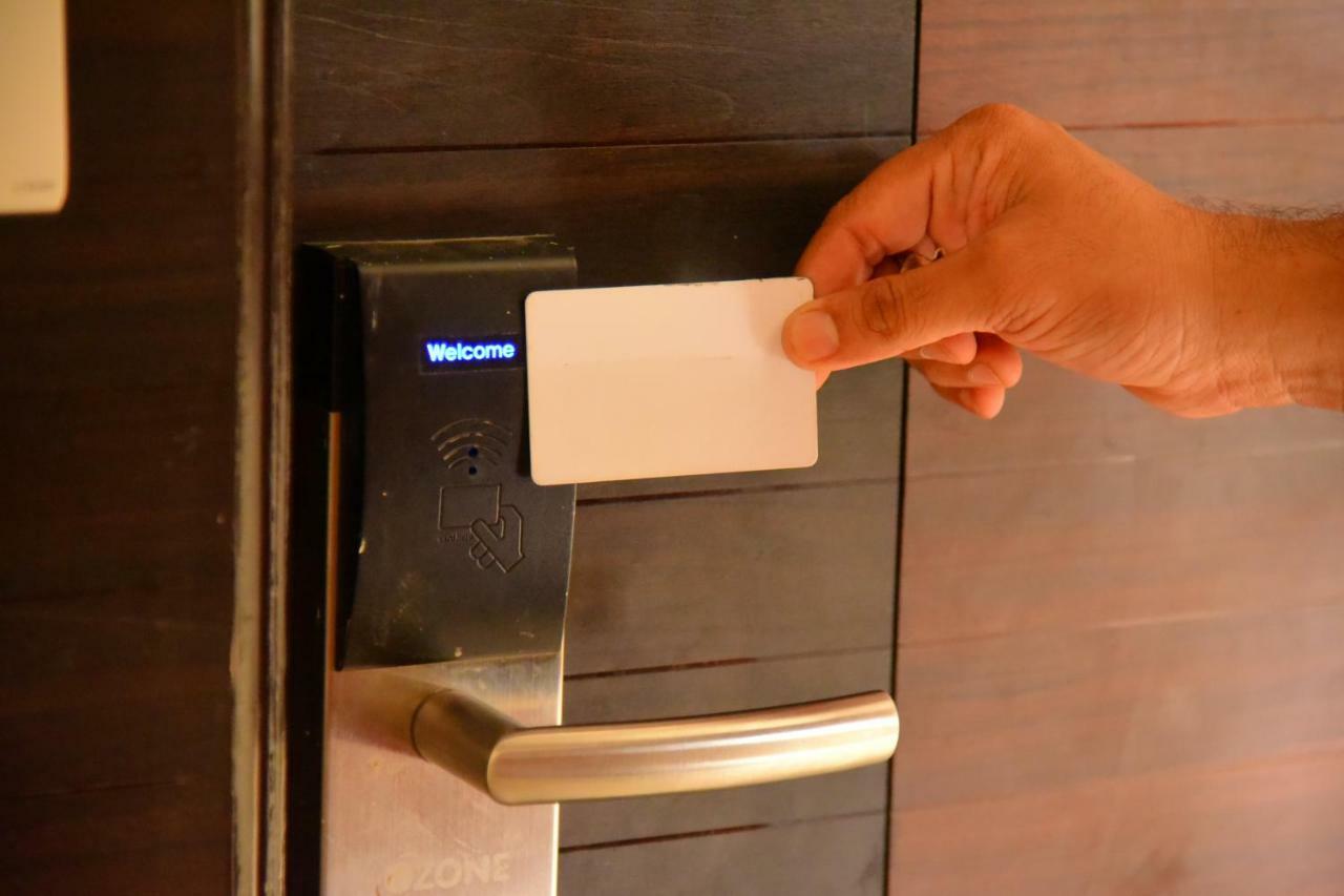 Hotel White Boutique Pondicherry Ngoại thất bức ảnh